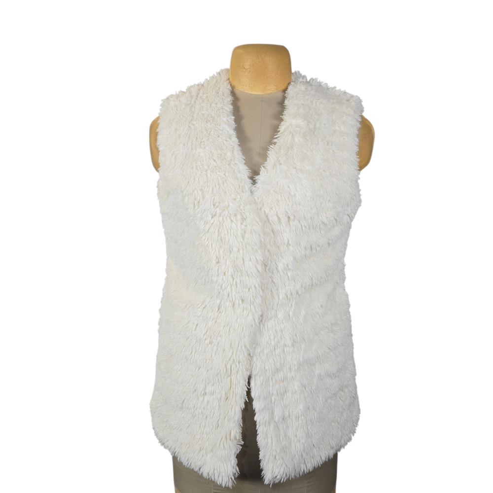Bernardo Collection Women's White Shaggy Faux Fur Vest Size Small Snap Closure